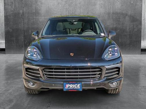 2017 Porsche Cayenne Platinum Edition