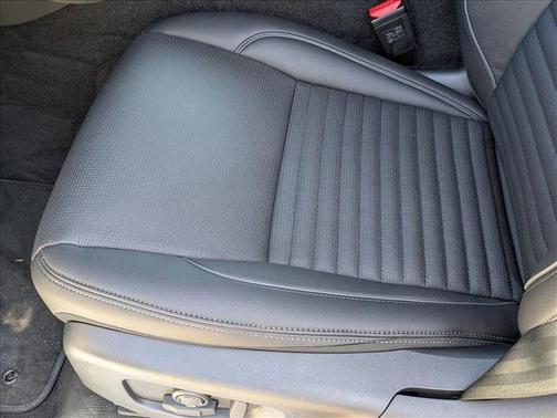 2026 Land Rover Discovery Sport Landmark