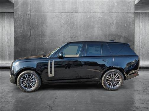 2025 Land Rover Range Rover P530 SE