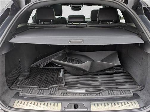 2024 Land Rover Range Rover Velar P250 SE R-Dynamic