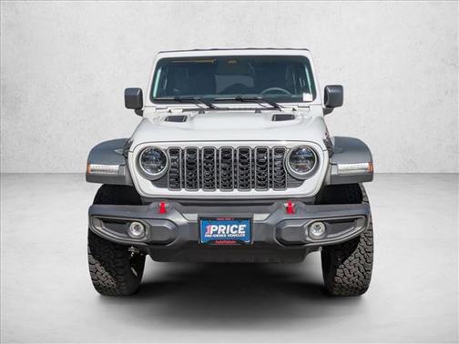 Bright White Clearcoat 2026 Jeep Wrangler Rubicon