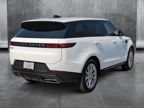 2025 Land Rover Range Rover Sport SE