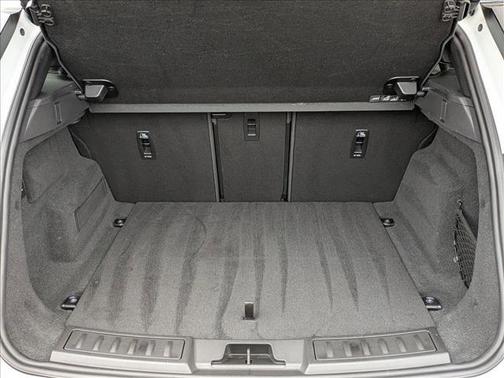 Fuji White 2026 Land Rover Range Rover Evoque S