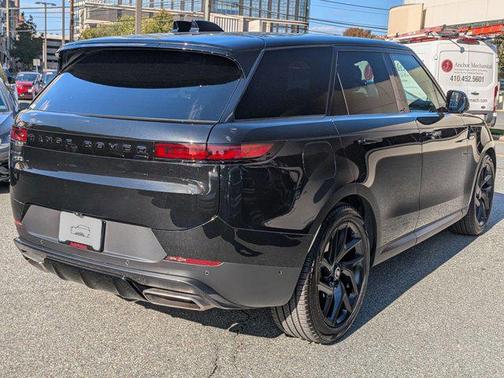 2025 Land Rover Range Rover Sport SE
