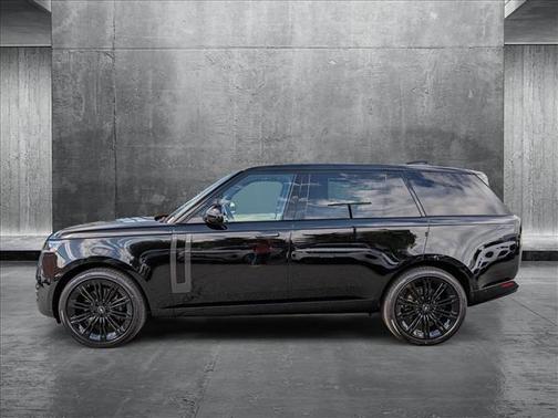 2025 Land Rover Range Rover P530 SE 7 Seat