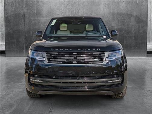 2025 Land Rover Range Rover P530 SE 7 Seat