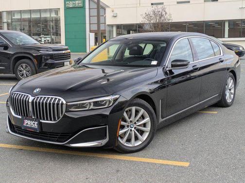 Black Sapphire Metallic 2021 BMW 740 xDrive