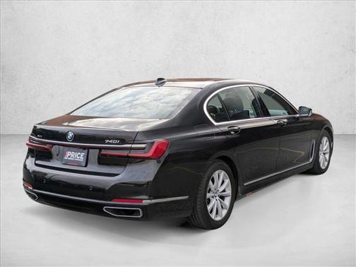 Black Sapphire Metallic 2021 BMW 740 xDrive