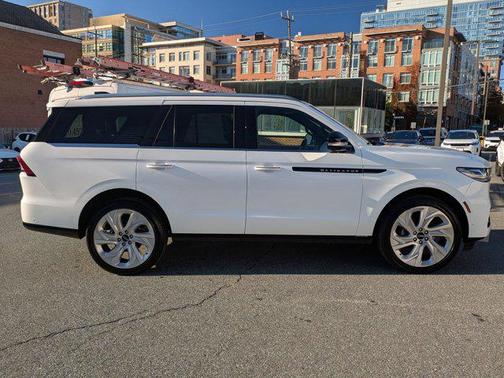 2025 Lincoln Navigator Black Label