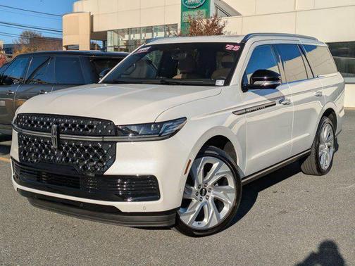 2025 Lincoln Navigator Black Label
