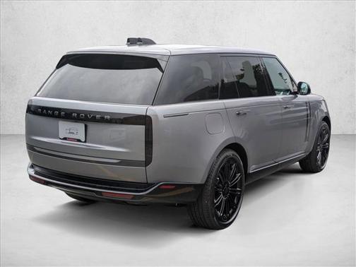 Eiger Grey Metallic 2026 Land Rover Range Rover P400 SE 7 Seat