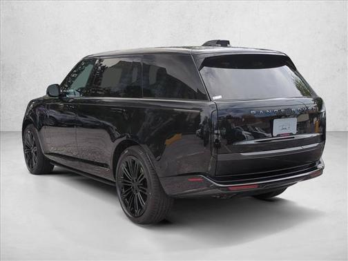 Santorini Black Metallic 2026 Land Rover Range Rover P530 SE 7 Seat