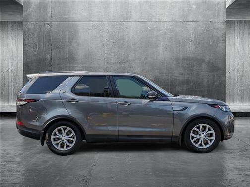 2018 Land Rover Discovery SE