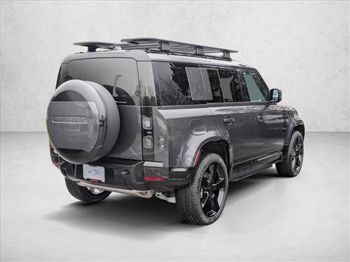 2026 Land Rover Defender P400 X-Dynamic SE