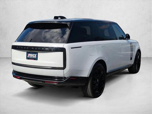 2025 Land Rover Range Rover P400 SE 7 Seat