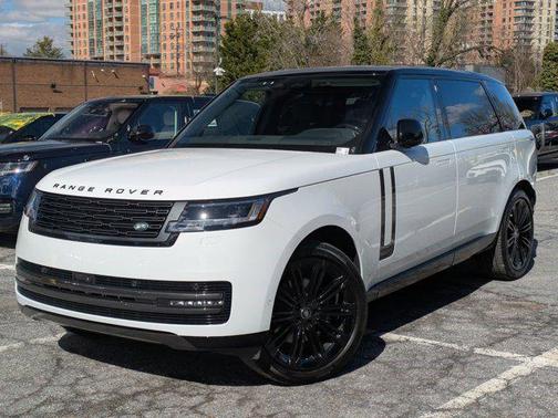 Fuji White 2025 Land Rover Range Rover P400 SE 7 Seat