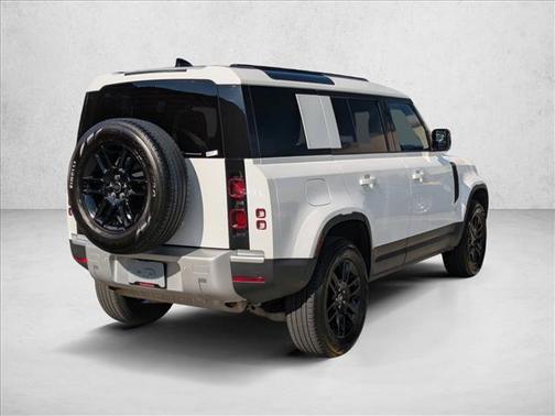 2025 Land Rover Defender 110 P300