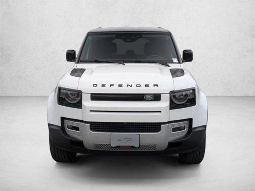 Fuji White 2024 Land Rover Defender 110 P300