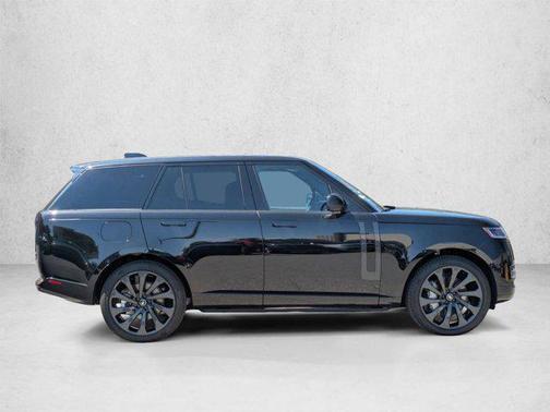Santorini Black Metallic 2025 Land Rover Range Rover P530 SE