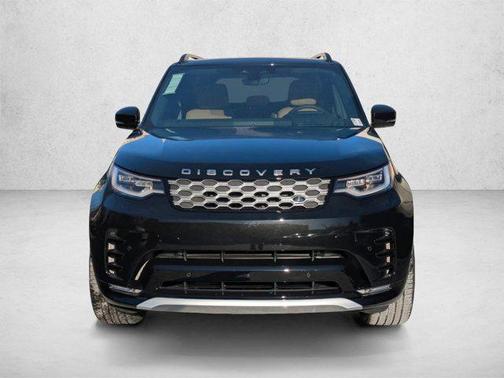 Santorini Black Metallic 2026 Land Rover Discovery Gemini Edition