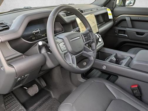 2026 Land Rover Defender P400 X-Dynamic SE