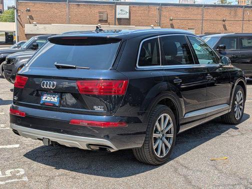 Ink Blue Metallic 2017 Audi Q7 3.0T Prestige