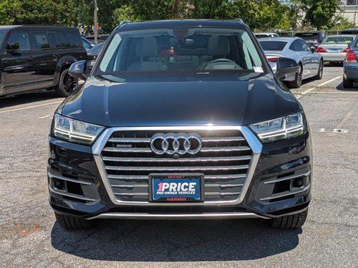 Ink Blue Metallic 2017 Audi Q7 3.0T Prestige