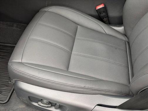 2026 Land Rover Range Rover Evoque Dynamic SE