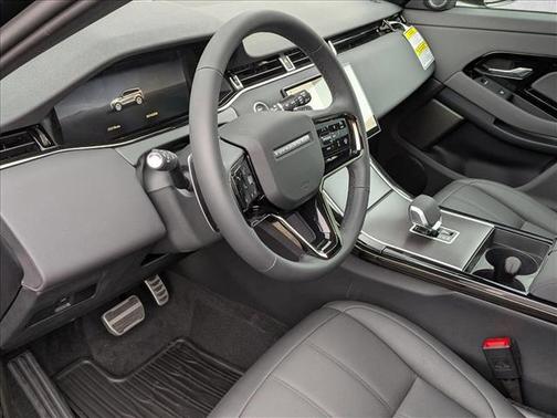 2026 Land Rover Range Rover Evoque Dynamic SE