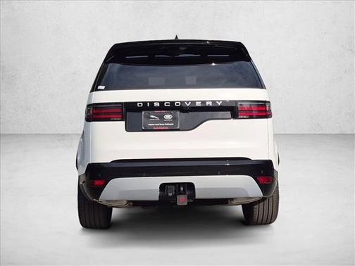 Fuji White 2026 Land Rover Discovery Gemini Edition