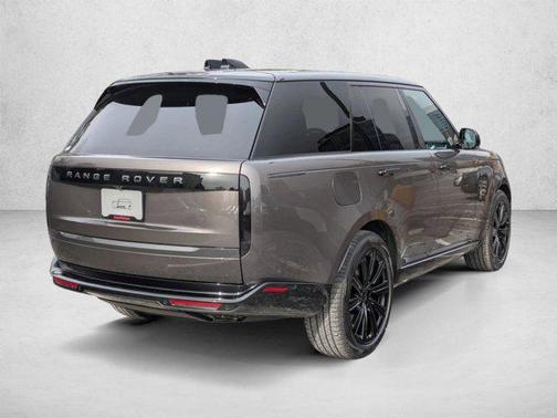 Charente Grey Premium Metallic 2026 Land Rover Range Rover P530 SE