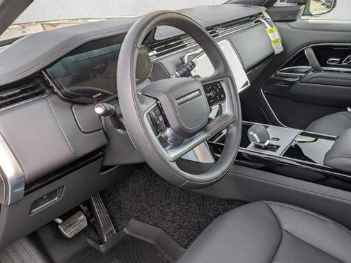 Charente Grey Premium Metallic 2026 Land Rover Range Rover P530 SE