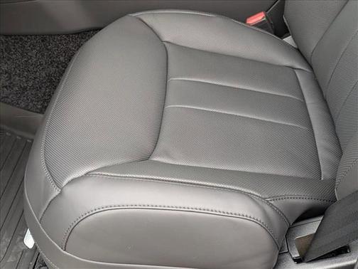 2026 Land Rover Range Rover P530 SE