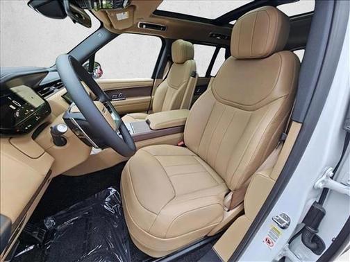 2025 Land Rover Range Rover P400 SE