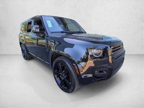 2023 Land Rover Defender 130 X-Dynamic SE