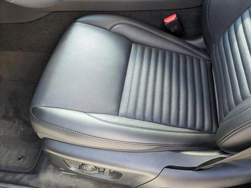 2025 Land Rover Discovery Sport S