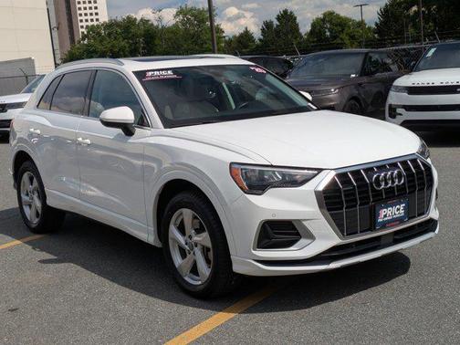 Ibis White 2020 Audi Q3 45 Premium