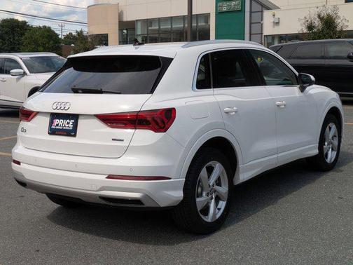 Ibis White 2020 Audi Q3 45 Premium