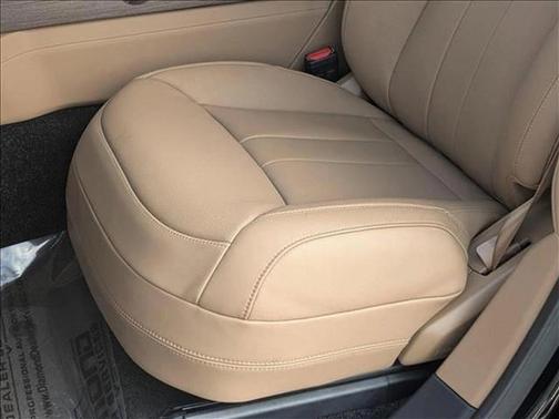 2025 Land Rover Range Rover P530 SE 7 Seat