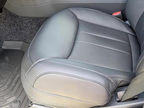2025 Land Rover Range Rover P530 SE 7 Seat