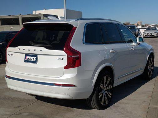2024 Volvo XC90 B6 Ultimate Bright Theme 7-Seater