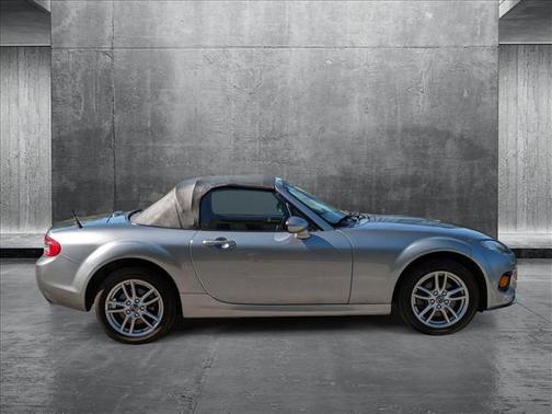 2013 Mazda MX-5 Miata Sport