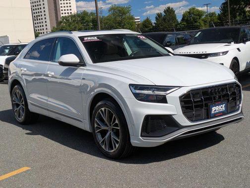 Glacier White Metallic 2022 Audi Q8 55 Premium Plus