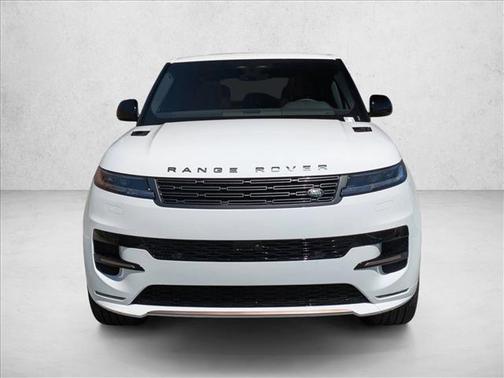 Fuji White 2026 Land Rover Range Rover Sport SE
