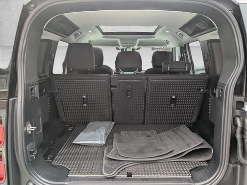 2025 Land Rover Defender 110 P400 S