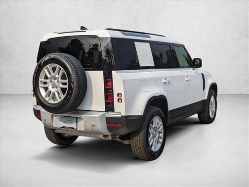 2025 Land Rover Defender 110 P400 S