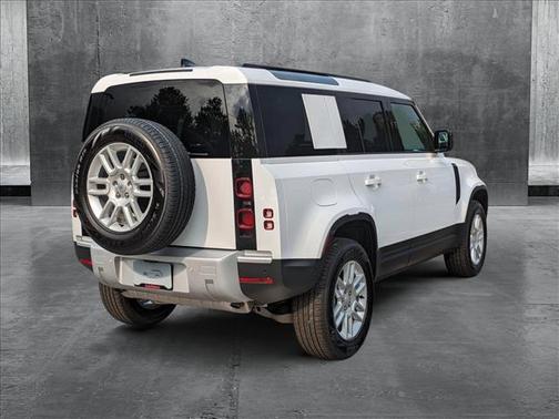 2025 Land Rover Defender 110 P400 S