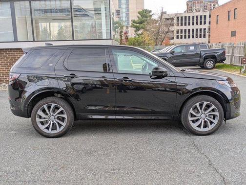 2025 Land Rover Discovery Sport S