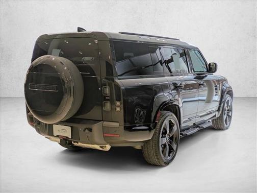 2026 Land Rover Defender P400 X-Dynamic SE
