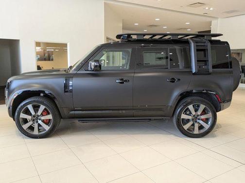 2026 Land Rover Defender P400 X